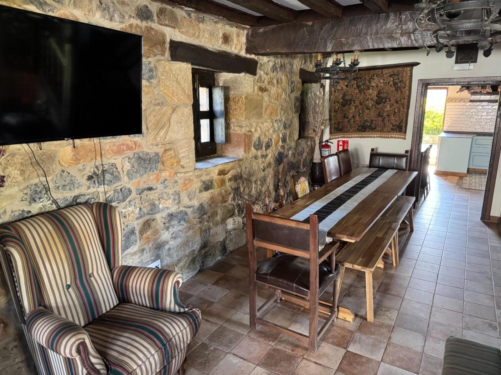 Espectacular Casa Rural En Castaneda Socobio Екстериор снимка
